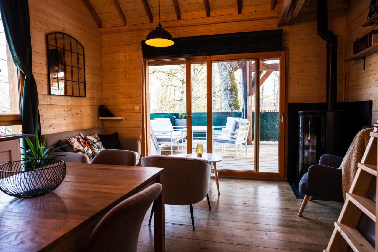 Charmante Cabane Dans Les Arbres Avec Jacuzzi Et Sauna Boismorand Exterior foto