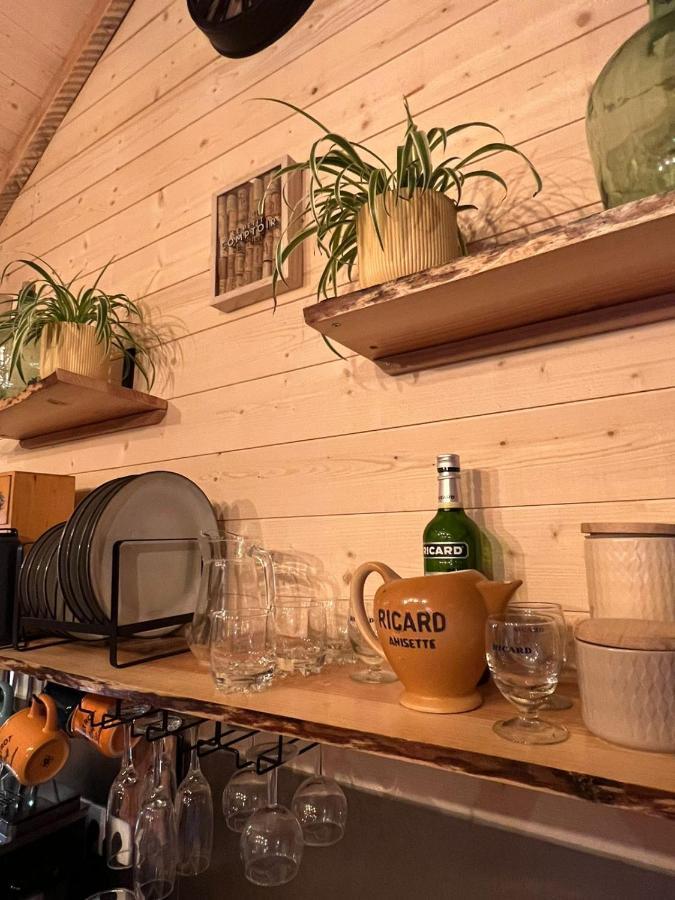 Charmante Cabane Dans Les Arbres Avec Jacuzzi Et Sauna Boismorand Exterior foto