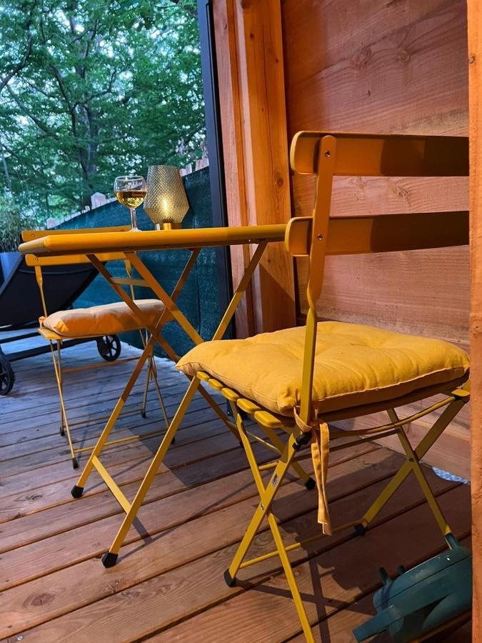 Charmante Cabane Dans Les Arbres Avec Jacuzzi Et Sauna Boismorand Exterior foto